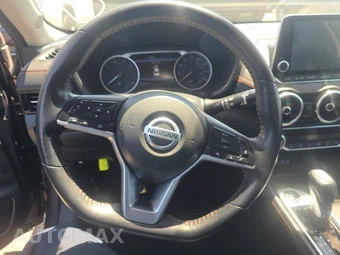 2021 Nissan Sentra SR - miniatura 10