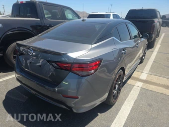 2021 Nissan Sentra SR - miniatura 4