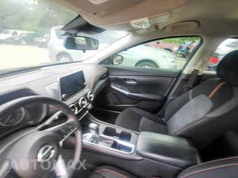 2021 Nissan Sentra SR - miniatura 31