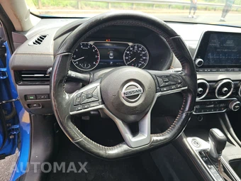 2021 Nissan Sentra SR – miniatura 10