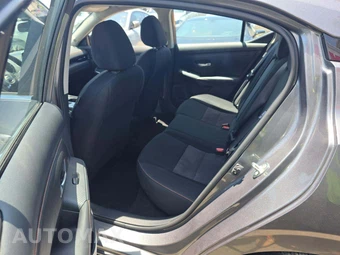 2021 Nissan Sentra SR – miniatura 13