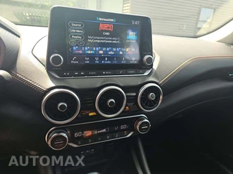 2021 Nissan Sentra SR – miniatura 10