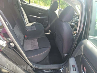 2021 Nissan Sentra SR – miniatura 16