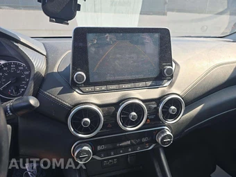 2021 Nissan Sentra SV – miniatura 10