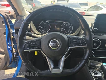 2021 Nissan Sentra SV – miniatura 10