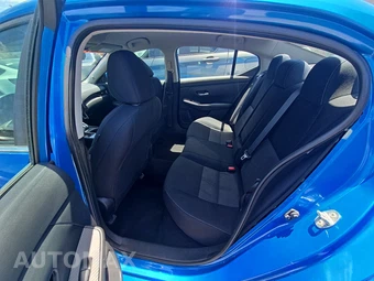 2021 Nissan Sentra SV – miniatura 13
