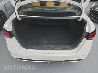 2021 Nissan Sentra SV – miniatura 19