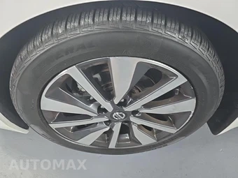 2021 Nissan Sentra SV – miniatura 22
