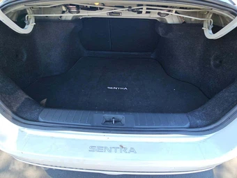 2021 Nissan Sentra SV – miniatura 11