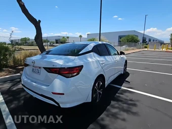 2021 Nissan Sentra SV – miniatura 4