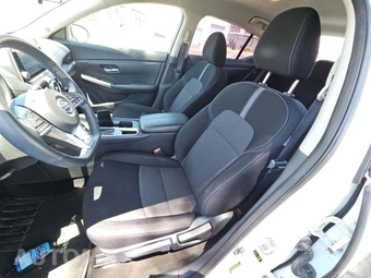 2021 Nissan Sentra SV – miniatura 7