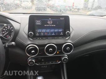2021 Nissan Sentra SV - miniatura 11