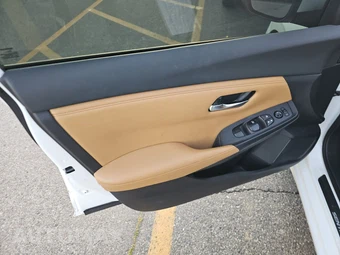 2021 Nissan Sentra SV – miniatura 9