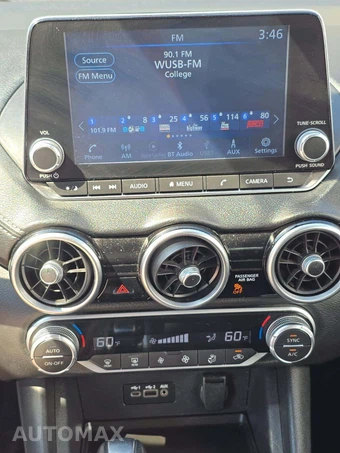 2021 Nissan Sentra SV – miniatura 10