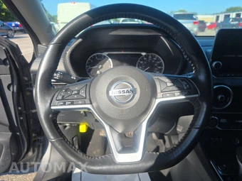 2021 Nissan Sentra SV - miniatura 10