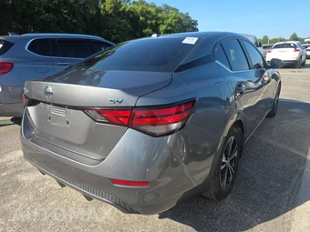 2021 Nissan Sentra SV - miniatura 4
