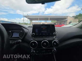 2021 Nissan Sentra SV – miniatura 10