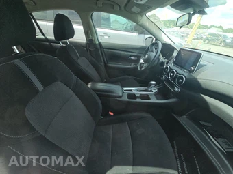 2021 Nissan Sentra SV – miniatura 8