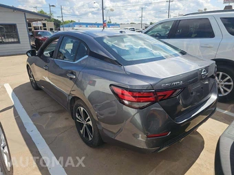 2021 Nissan Sentra SV – miniatura 2