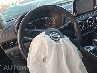 2021 Nissan Sentra SV - miniatura 10