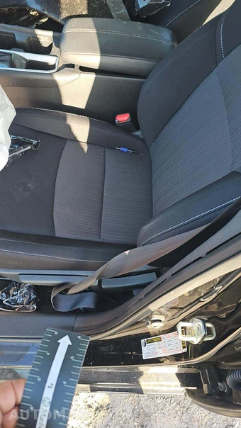 2021 Nissan Sentra SV - miniatura 31