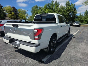 2021 Nissan TITAN Platinum Reserve Crew Cab Short Bed - miniatura 3