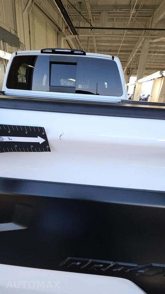 2021 Nissan TITAN PRO-4X Crew Cab Short Bed - miniatura 3