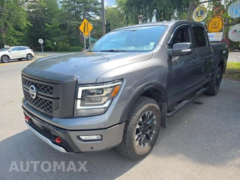 2021 Nissan TITAN PRO-4X Crew Cab Short Bed