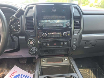 2021 Nissan TITAN PRO-4X Crew Cab Short Bed - miniatura 10