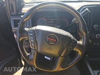 2021 Nissan TITAN PRO-4X Crew Cab Short Bed - miniatura 10