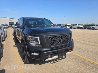 2021 Nissan TITAN PRO-4X Crew Cab Short Bed - miniatura 3