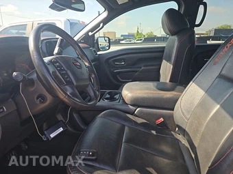 2021 Nissan TITAN PRO-4X Crew Cab Short Bed - miniatura 7