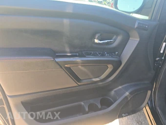 2021 Nissan TITAN PRO-4X Crew Cab Short Bed - miniatura 9