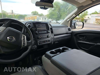 2021 Nissan TITAN S Crew Cab Short Bed - miniatura 10
