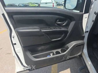 2021 Nissan TITAN S Crew Cab Short Bed - miniatura 9