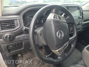 2021 Nissan TITAN S Crew Cab Short Bed - miniatura 10