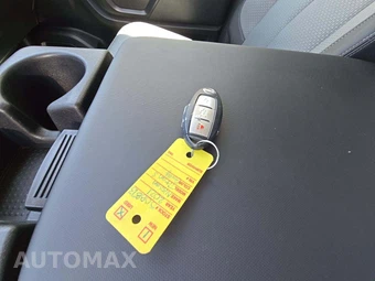 2021 Nissan TITAN S Crew Cab Short Bed – miniatura 8