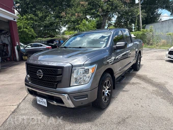 2021 Nissan TITAN SV - miniatura 2