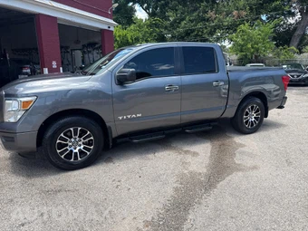 2021 Nissan TITAN SV - miniatura 4
