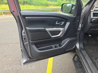 2021 Nissan TITAN SV Crew Cab Short Bed - miniatura 9