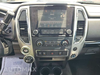 2021 Nissan TITAN SV Crew Cab Short Bed - miniatura 10