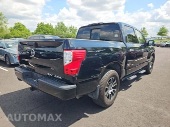 2021 Nissan TITAN SV Crew Cab Short Bed - miniatura 3