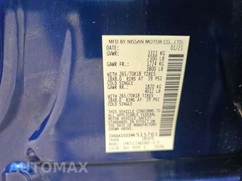2021 Nissan TITAN SV Crew Cab Short Bed - miniatura 2