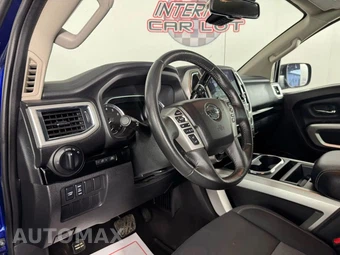 2021 Nissan TITAN SV Crew Cab Short Bed - miniatura 10