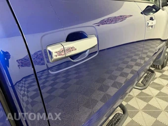 2021 Nissan TITAN SV Crew Cab Short Bed - miniatura 30