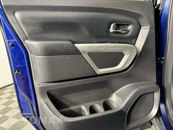 2021 Nissan TITAN SV Crew Cab Short Bed - miniatura 42