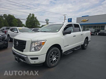 2021 Nissan TITAN SV Crew Cab Short Bed