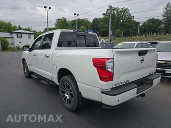 2021 Nissan TITAN SV Crew Cab Short Bed - miniatura 2