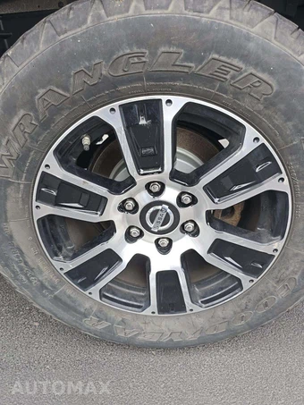 2021 Nissan TITAN SV Crew Cab Short Bed - miniatura 22