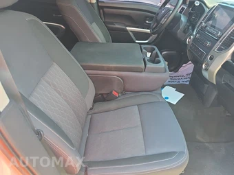2021 Nissan TITAN SV Crew Cab Short Bed - miniatura 8